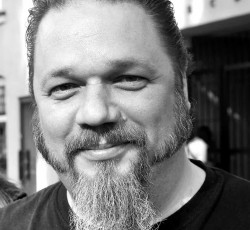 «Έφυγε» ο σπουδαίος μηχανικός ήχου Mikko Karmila 
