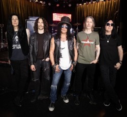 Νέος δίσκος και τραγούδι για τους Slash ft. Myles Kennedy & The Conspirators 