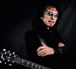Ο Tony Iommi θα κυκλοφορήσει προσωπικό άλμπουμ 