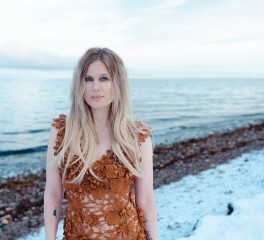 Η Myrkur κυκλοφόρησε video για το "Touch My Love And Die"