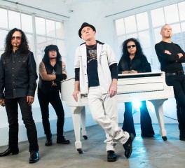 Με Armored Saint το Up The Hammers του 2027