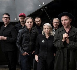 Οι Belle & Sebastian παρουσιάζουν ζωντανά το εμβληματικό "If You're Feeling Sinister"