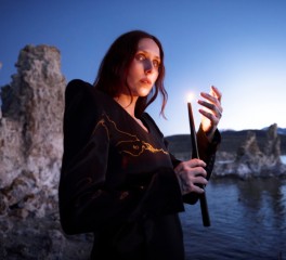 Η Chelsea Wolfe επιστρέφει στην Αθήνα με νέα μουσική