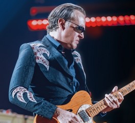 Ο Joe Bonamassa επιστρέφει στην Ελλάδα