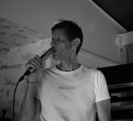 O Mike D των Beastie Boys ανακοίνωσε το ντεμπούτο άλμπουμ του