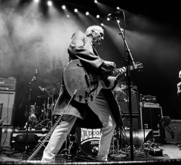 Οι Nine Below Zero στην Αθήνα για μία συναυλία