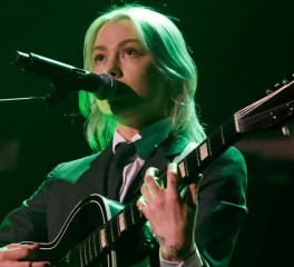 Η Phoebe Bridgers διασκευάζει Nirvana