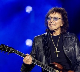 Δείτε το πρώτο επεισόδιο της σειράς "Tony Iommi: The Godfather of Heavy Metal"