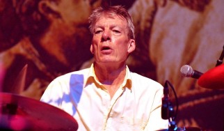 Έφυγε από τη ζωή o Andrew Ranken των The Pogues