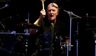 ΑΑποχωρεί από την ενεργό δράση ο Chris Slade