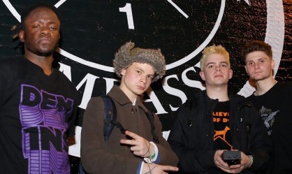 «Έφυγε» σε ηλικία 26 ετών ο Matt Kwasniewski-Kelvin, συνιδρυτής των Black Midi