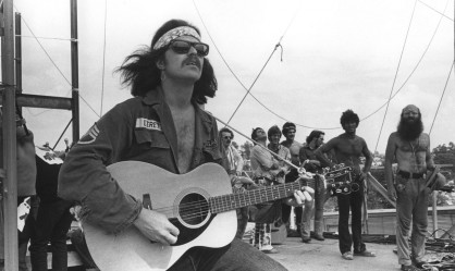 Έφυγε από τη ζωή ο Country Joe McDonald των Country Joe And The Fish