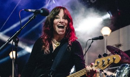 Έφυγε από τη ζωή η Jennifer Finch των L7