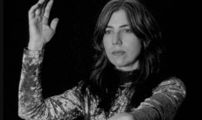 Η Julia Holter αποκαλύπτει το "Materia"