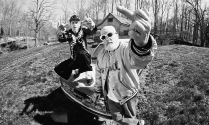 Machine Gun Kelly και Fred Durst ενώνουν τις δυνάμεις τους στο "Fix Up Race"