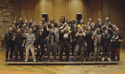 Επετειακή εκτέλεση του περίφημου "Stars" από τους Rock 'Ν' Roll Children προς τιμήν του Ronnie James Dio