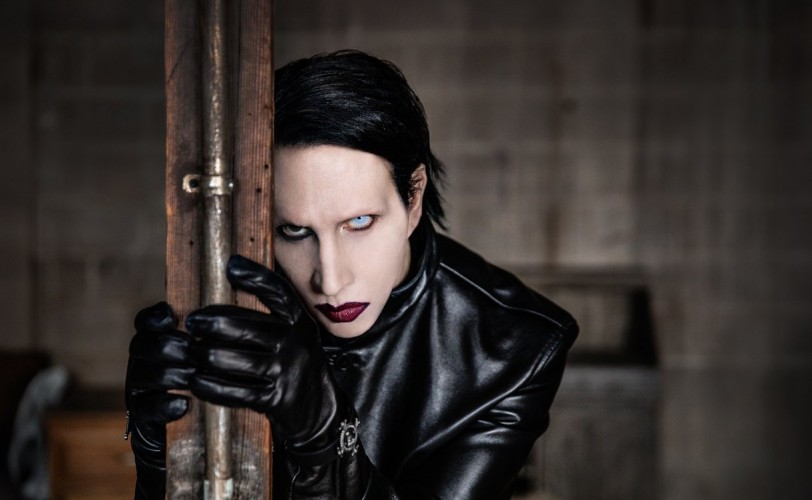 O Marilyn Manson επιστρέφει με το "Οne Assassination Under God - Chapter 2"
