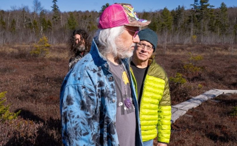 Νέος δίσκος και single για τους Dinosaur Jr.