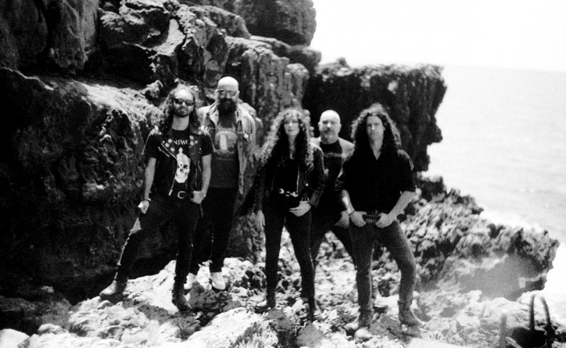 Τίτλοι τέλους για τους Dolmen Gate