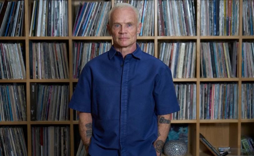 Και επίσημα καθ' οδόν το ντεμπούτο του Flea