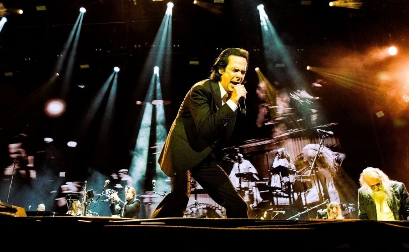 O Nick Cave ξεκίνησε την ευρωπαϊκή περιοδεία με διθυράμβους και καταφθάνει στο Release Athens