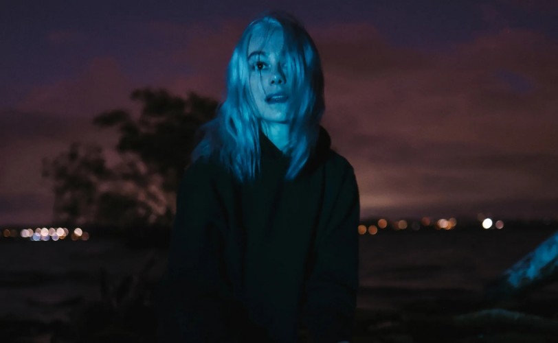 Η Phoebe Bridgers ανακοίνωσε το "Lost Weekend"