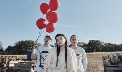 Οι Chvrches ανακοίνωσαν τη δισκογραφική τους επιστροφή