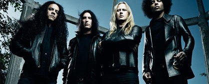 Sean Kinney (Alice In Chains): «Το να κατεβάζουν το album σου είναι σα να σε βιάζουν στη φυλακή»