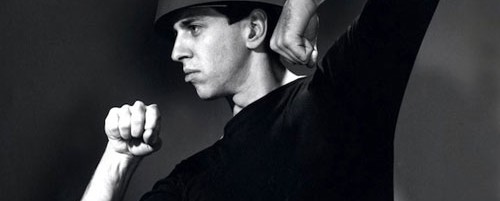 Απεβίωσε ο κιθαρίστας των Devo, Bob Casale