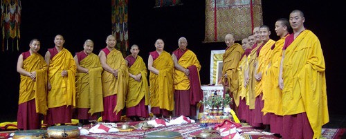 Μοναχοί του Δαλάι Λάμα θα λάβουν μέρος στο φετινό Glastonbury Festival