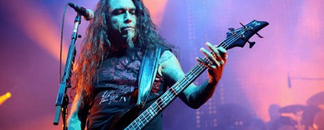 Tom Araya (Slayer): «Το "Lulu" ήταν μια προσπάθεια των Metallica να το παίξουν cool»