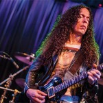 «Προτιμώ να μασήσω γυαλί παρά να ακούσω Hendrix...»