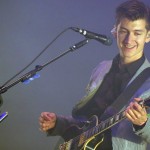 Alex Turner: «Ο νέος δίσκος των Arctic Monkeys μοιάζει με Dr. Dre»