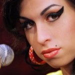 Σε κέντρο αποτοξίνωσης (ξανά) η Amy Winehouse