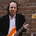 Adrian Belew: «Ο Fripp με ενημέρωσε ότι δεν θα συμμετέχω στην επαναδραστηριοποίηση των King Crimson»
