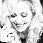 Στις 23 Σεπτεμβρίου κυκλοφορεί το "Drive" της Anneke van Giersbergen