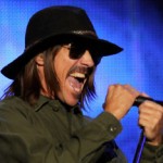 Anthony Kiedis (Red Hot Chili Peppers): «Ο Klinghoffer μάς έκανε νέο συγκρότημα»