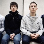 Από το εξώφυλλο των Arctic Monkeys στο… μικρόφωνο