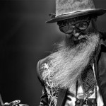 Ο Billy Gibbons των ZZ Top επιστρέφει στο studio με την παλιά του μπάντα, The Moving Sidewalks