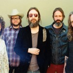 Οι Chris Robinson Brotherhood μας παρουσιάζουν το νέο τους κομμάτι