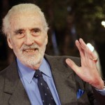 Christopher Lee, για καλά και metal Χριστούγεννα!