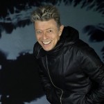 Ο David Bowie τελικά τα κατάφερε!