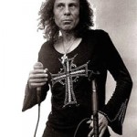 Ο Ολλανδός rapper Dio μας μπερδεύει..