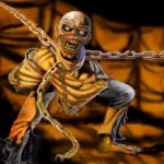 Εξώφυλλα metal δίσκων εν κινήσει