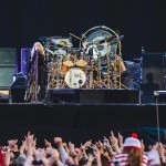 Οι Fleetwood Mac αφιερώνουν τραγούδι στον «εκπληκτικό» Dave Grohl