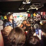 Συναυλία - έκπληξη από τους Foo Fighters σε πιτσαρία