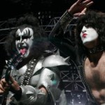 Paul Stanley (Kiss): «Βλέπω τον εγωισμό του Gene Simmons από το σπίτι μου!»