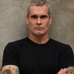Henry Rollins: «Πολλοί Αμερικάνοι συμφωνούν με τη στάση του Putin απέναντι στους ομοφυλόφιλους»