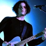 Ο Jack White παίζει για πρώτη φορά το "I'm Shakin"