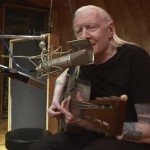 Ο Johnny Winter διασκευάζει το "Death Letter" του Son House στο τελευταίο video της καριέρας του